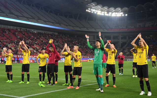 Не че през изминалите дни футбол не е имало но