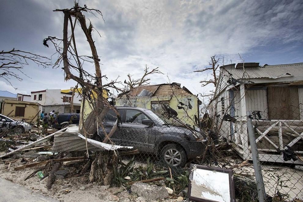  Бедствието от урагана Ирма на Карибите 