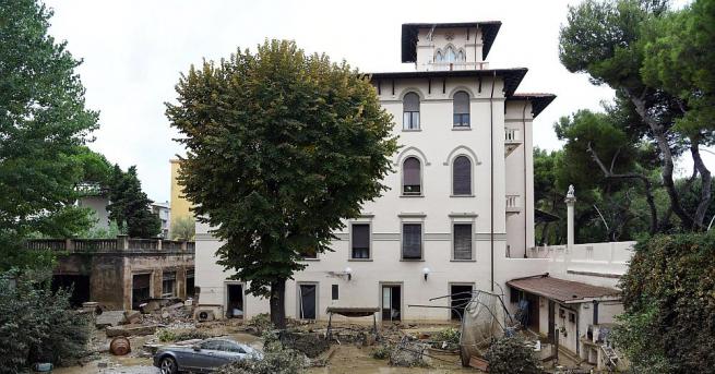 Шестима души са загинали а трима се водят безследно изчезнали