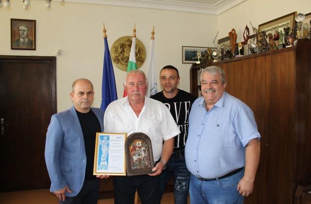 Кметът награди Димитър Димитров