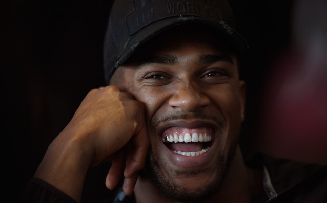 Шампионът в тежка категория Антън Джошуа сподели че предстоящият му