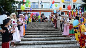 училище Димитър Талев Добрич