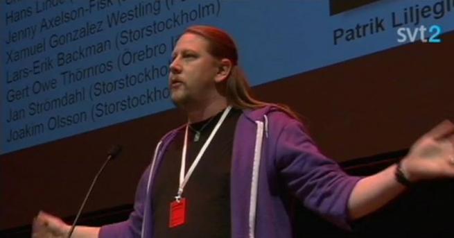 Шведски политик сподели във Фейсбук че е бил изнасилен от