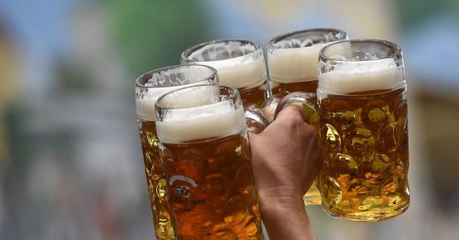 Прочутият празник на бирата Октоберфест започна днес в Мюнхен за