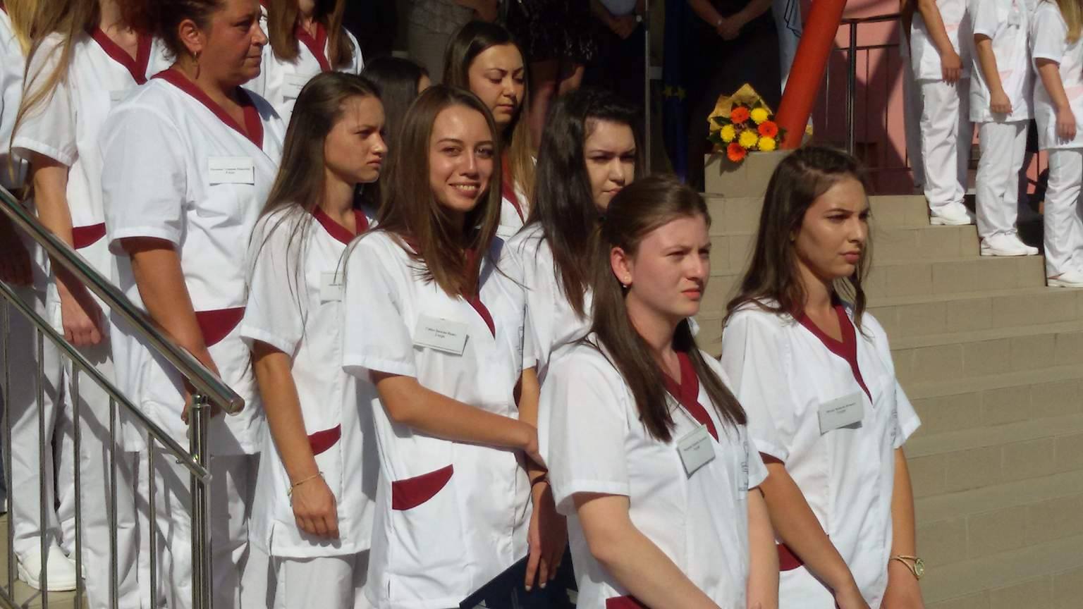 Общият брой на всички студенти, които се обучават във филиала, е 132