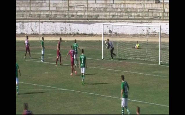 Вратарят на Вихрен Сандански Стефано Кунчев си вкара куриозен автогол