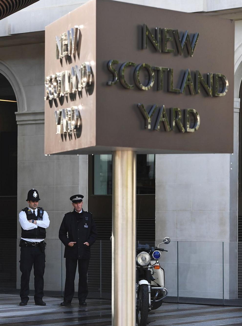  Разследването на атентата в лондонското метро напредва бързо 