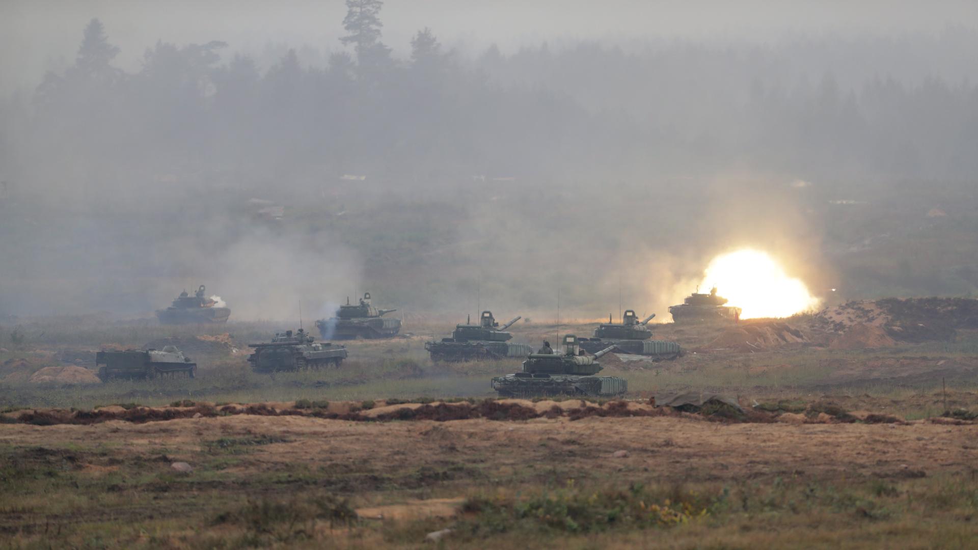 Русия струпва сили на фронтовата линия в Украйна за евентуална