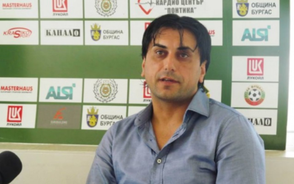 Бившият играч на Черноморец, Литекс и Нефтохимик Костадин Джамбазов е