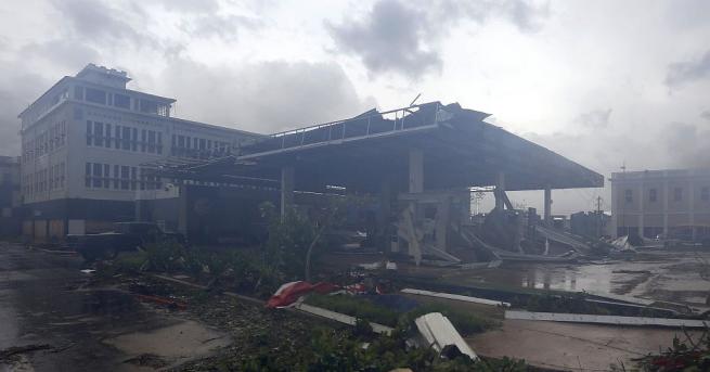 Пуерто Рико е напълно унищожен от урагана Мария заяви президентът
