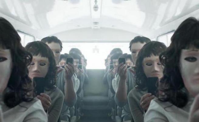  Сцена от Сезон 4 на Black Mirror. 
