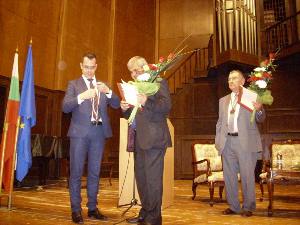 Веселин Бончев и инж.Михаил Стоев са носителите на почетен знак на Добрич за 2017 г.