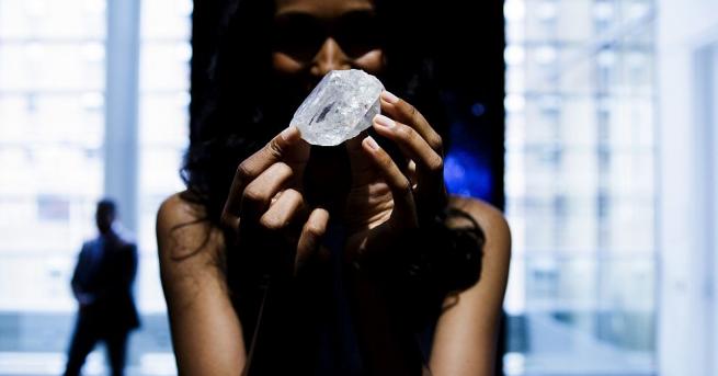 Леседи ла Рона, най-големият необработен диамант в света, беше продаден
