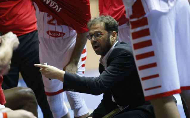 Лукойл Академик постигна втора победа над португалския Бенфика във втория