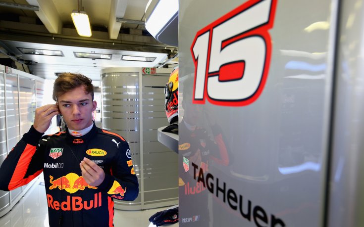 Торо Росо с нов пилот в Малайзия