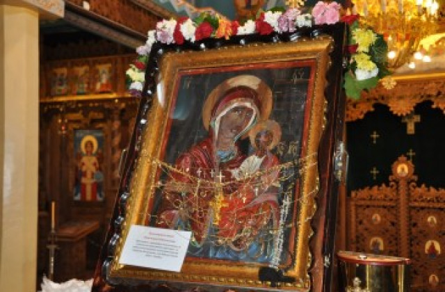Чудотворна икона пристига в Разград в петък