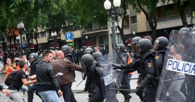 Сепаратисткото правителство на Каталуния потвърди в нощта срещу понеделник че