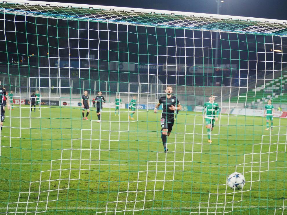 "Лудогорец" на върха след победа над "Берое"