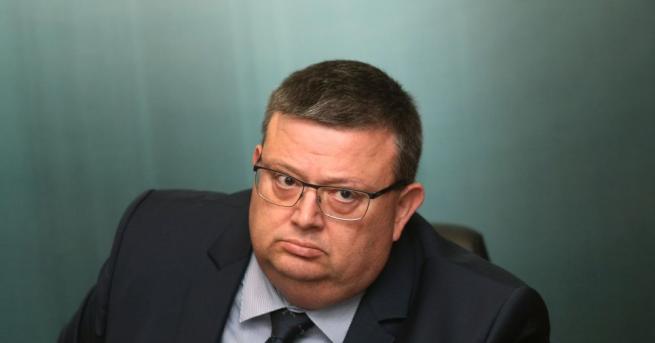 Главният прокурор Сотир Цацаров заяви, че отиващият си Висш съдебен