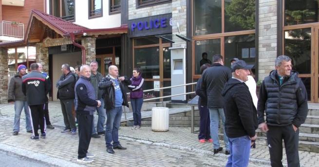 Хотелиери в Пампорово протестират срещу закриването на Пожарната в курорта