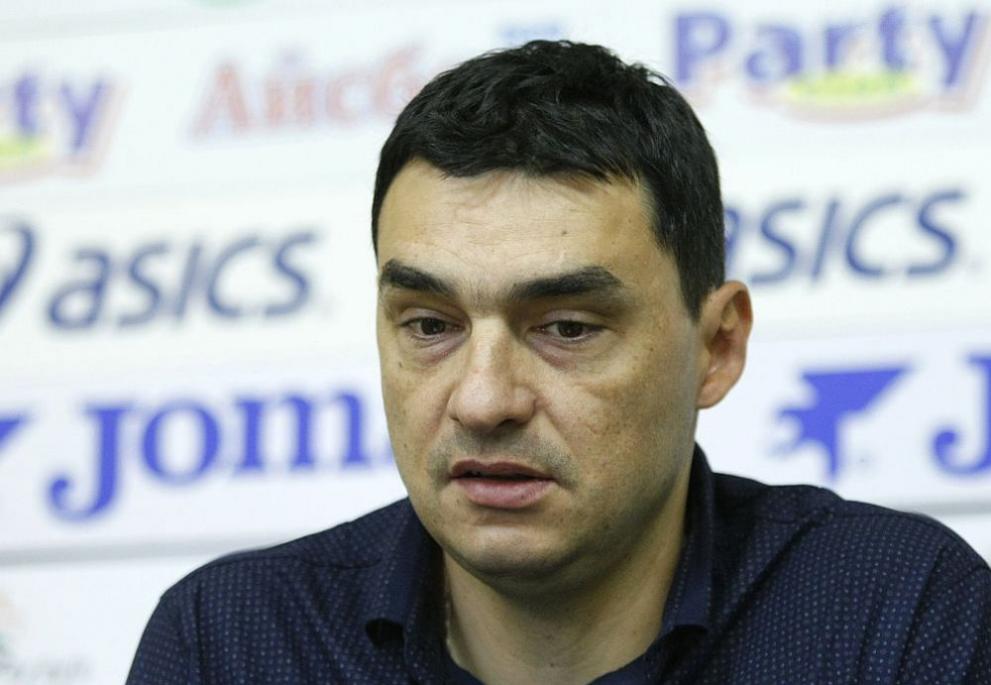  Владимир Николов 