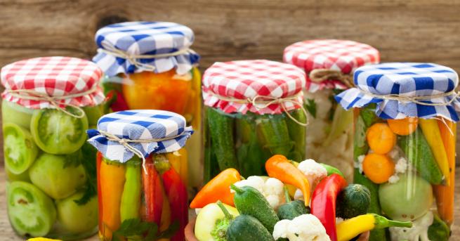 Традиционната българска трапеза през зимата не може без туршията Киселото