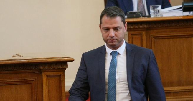 Депутатите отхвърлиха оставката на народния представител Делян Добрев Добрев депозира