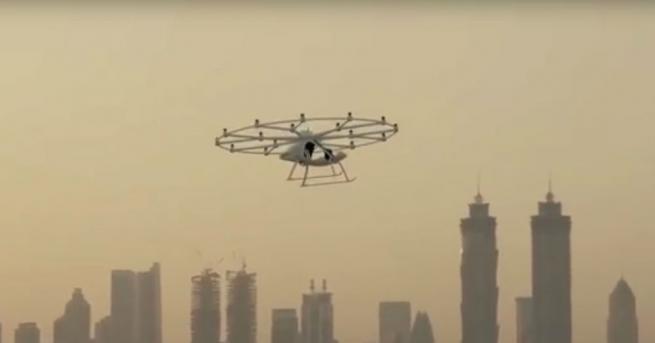 В Дубай беше осъществен успешен петминутен полет с двуместен автономен