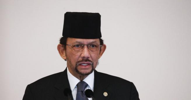 Султанът на Бруней Хасанал Болкиах отбеляза 50 години на власт