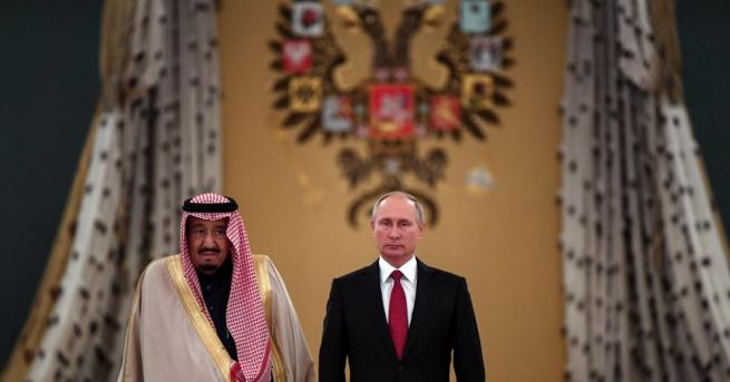 Саудитският крал Салман и руският президент Владимир Путин обсъдиха ситуацията