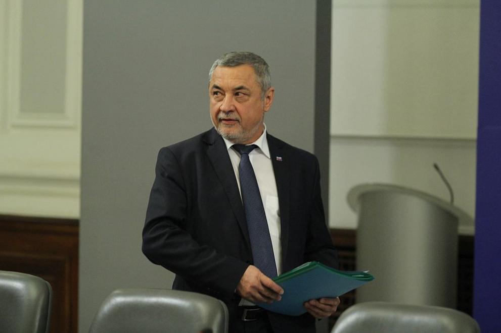 Вицепремиерът и съпредседател на коалицията "Обединени патриоти" Валери Симеонов