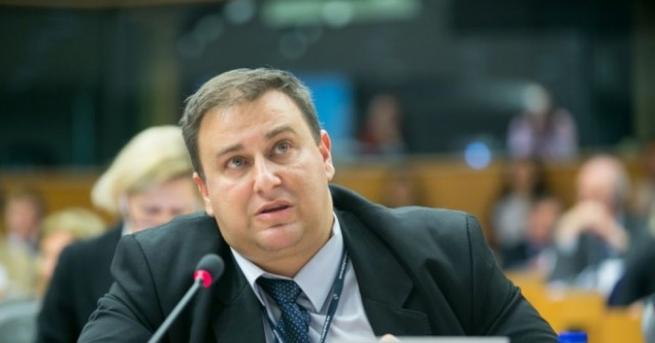 Евродепутатът от ГЕРБ Емил Радев изпрати писмен въпрос до Европейската