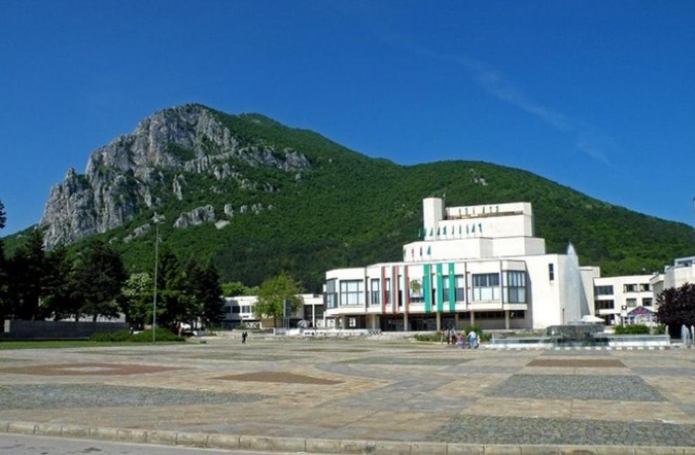 врачанският театър