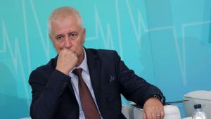 Министър Николай Петров