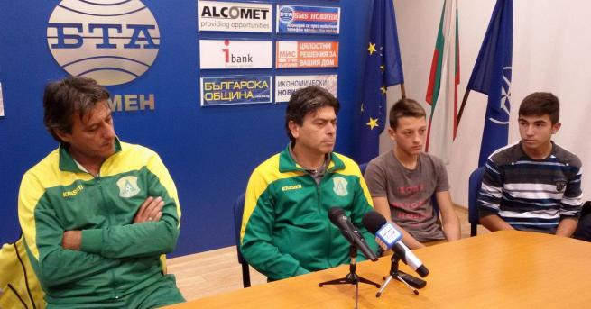 Две деца от шуменския футболен отбор Атлетик са пострадали по
