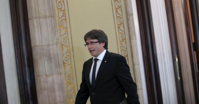 Карлес Пучдемон предлага на каталунския парламент засега да не се