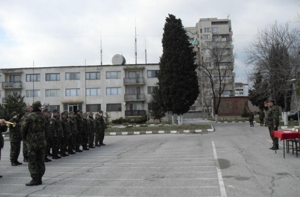 15 военнослужещи с документи за професионална квалификация