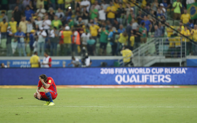 Чилийският национален отбор сам се прецака и отпадна от сметките