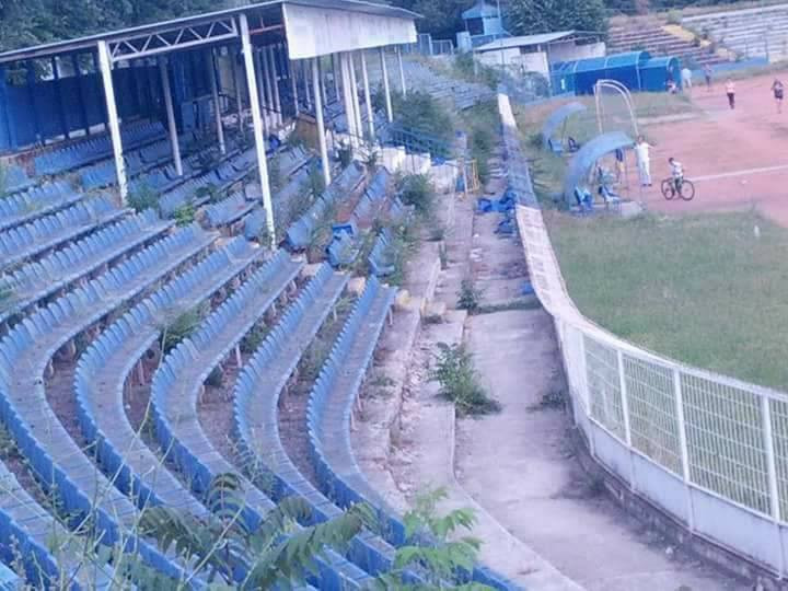 Стадион Спартак във Варна в окаяно състояние1