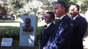 Паметник на Ботев във Варна