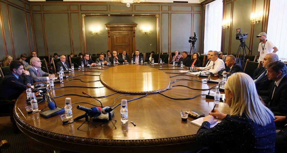  Вътрешният министър Валентин Радев бе изслушан в отрасловата парламентарна комисия 