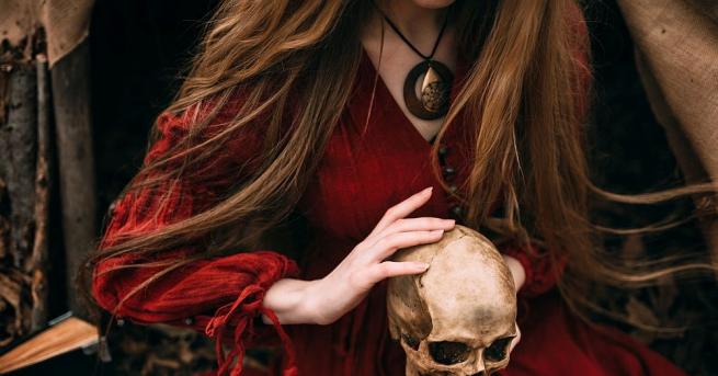 Всяка вещ има своя собствена история но понякога тя звучи