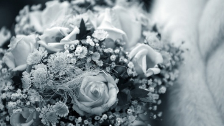булка сватба цветя