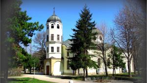 храм Свети Николай Мирликийски Враца