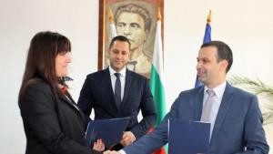 Кирил Котев и Антоанета Барес