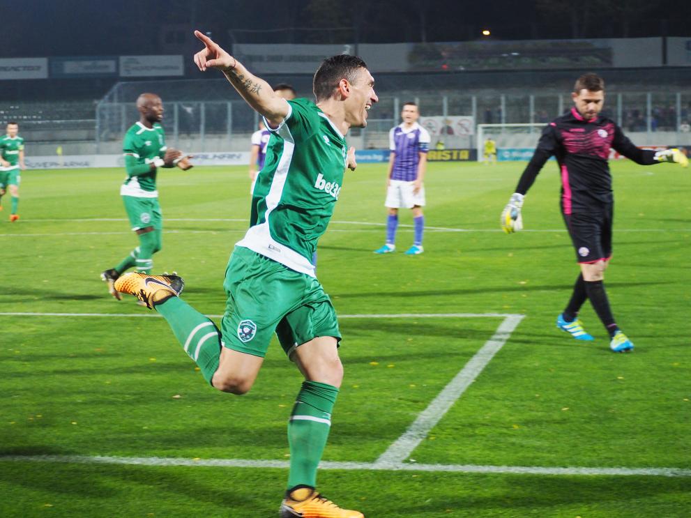 Кешеру прати Лудогорец на 5 точки пред „червените“