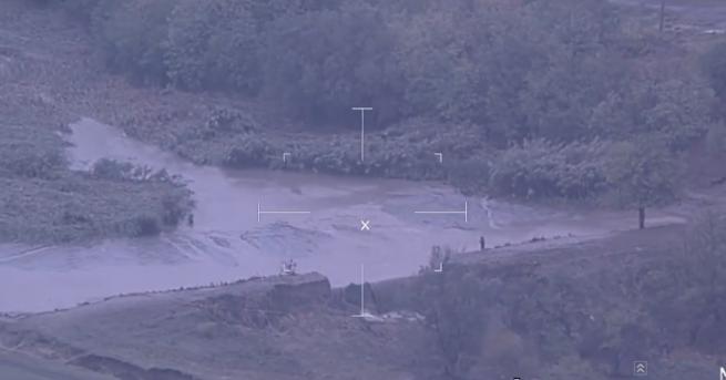 Бургаско под вода трима души загинаха след като високи вълни