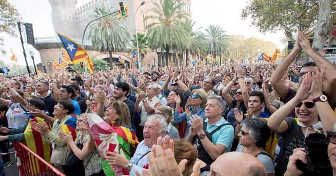 Испанското правителство предприе действия за налагане на пряко управление на