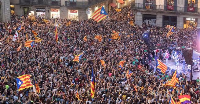 Испанското правителство е решено да поеме контрол над Каталуния като