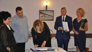 Кметът на Разлог ще кумува